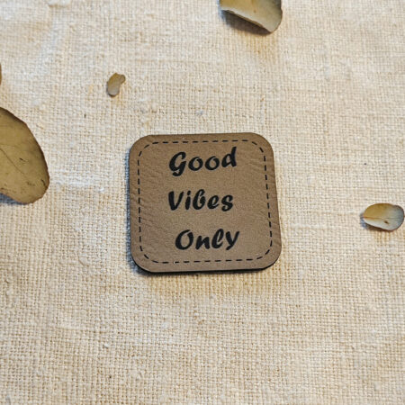 Kunstleder-Label Good Vibes Only