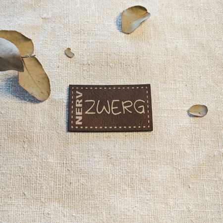 Kunstleder-Label Nerv-Zwerg